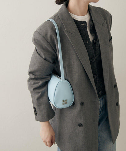 軟皮卷式單肩包