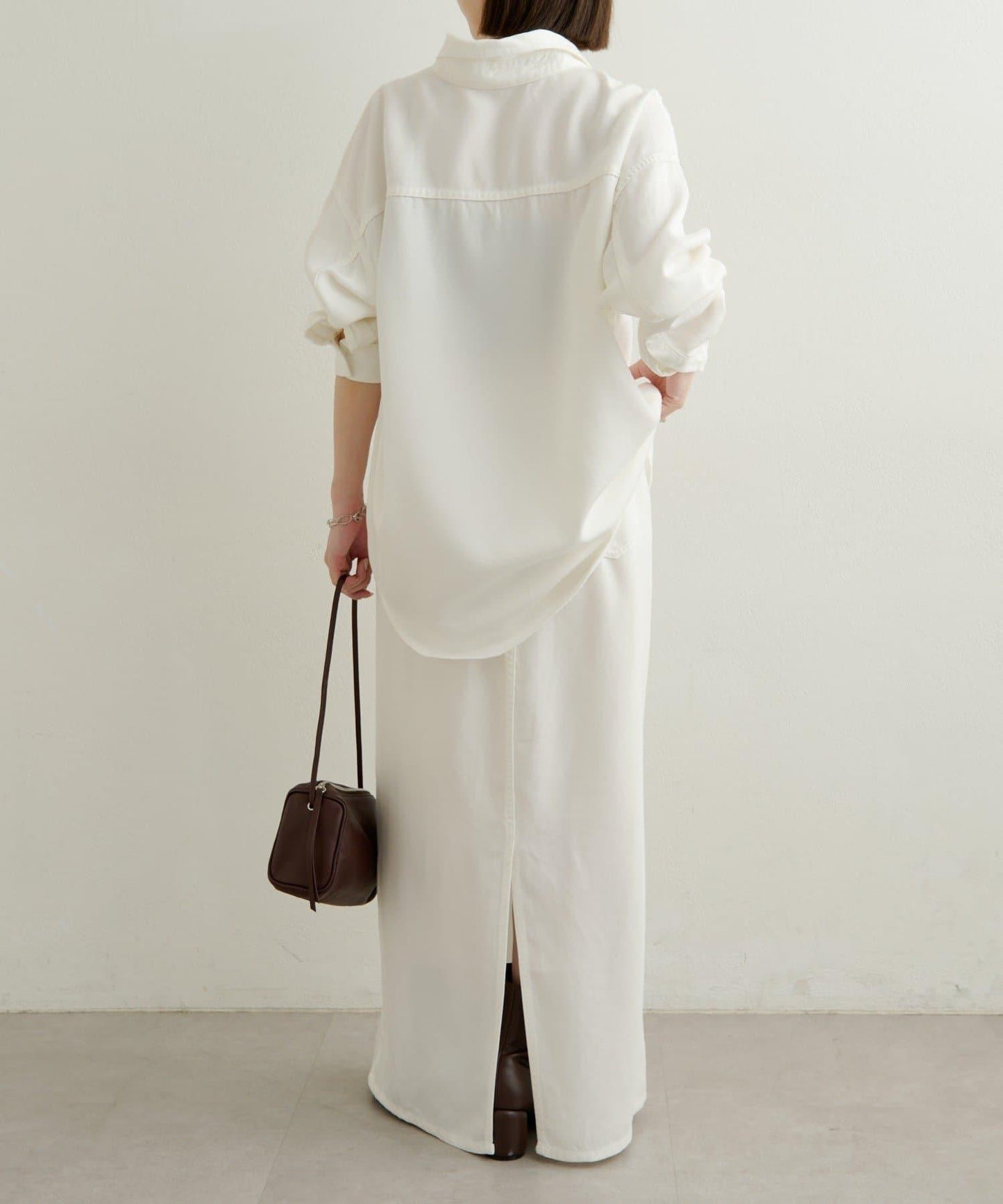 【可搭配套裝穿著◎】刺繡天絲柔軟寬鬆襯衫