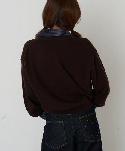 帶領V領刺繡針織衫