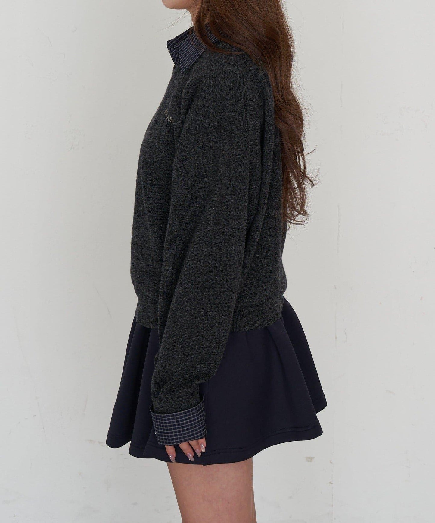 帶領V領刺繡針織衫