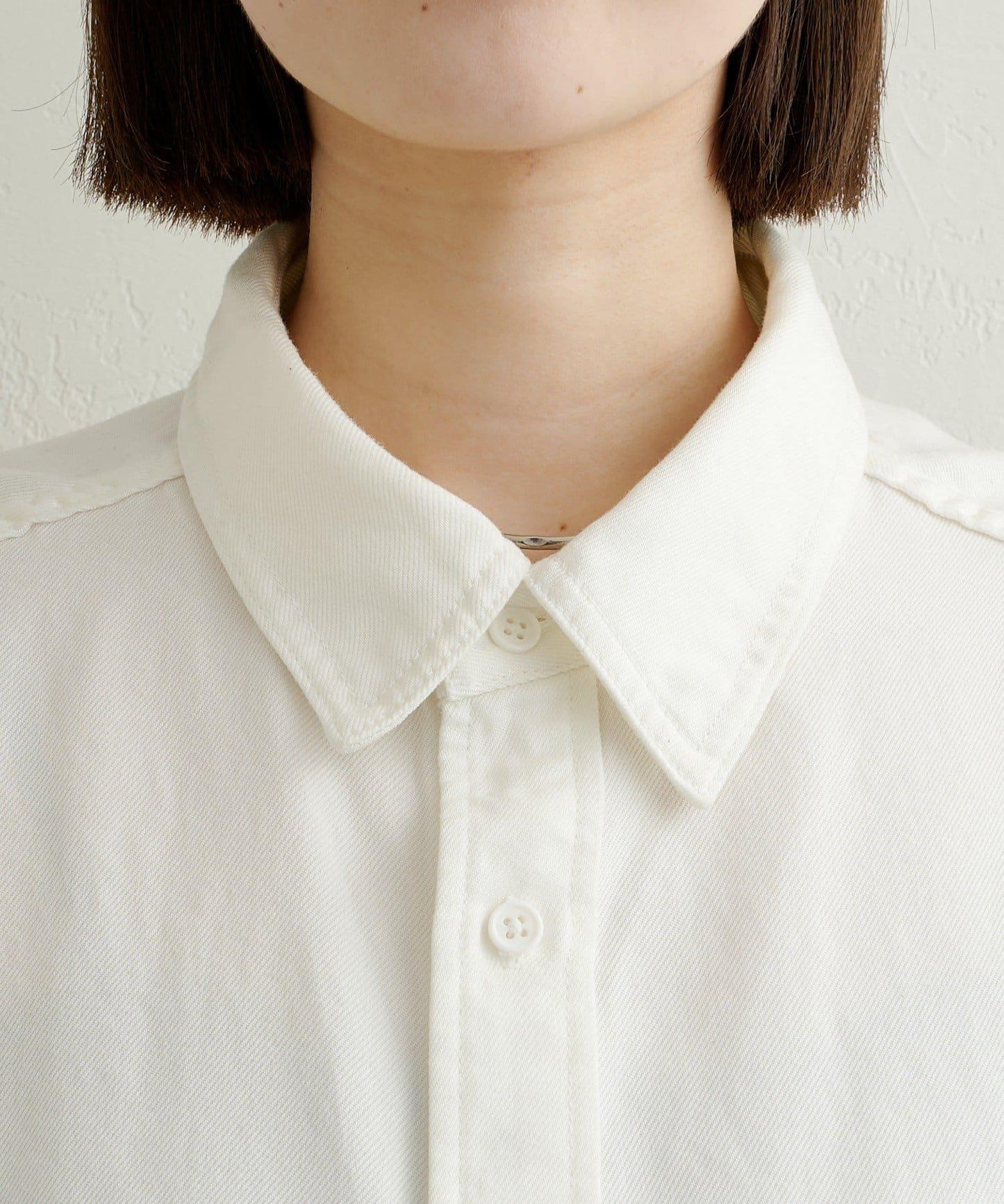 【可搭配套裝穿著◎】刺繡天絲柔軟寬鬆襯衫