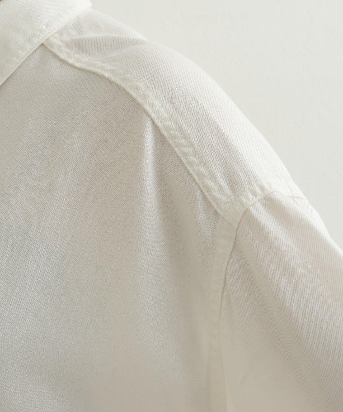 【可搭配套裝穿著◎】刺繡天絲柔軟寬鬆襯衫