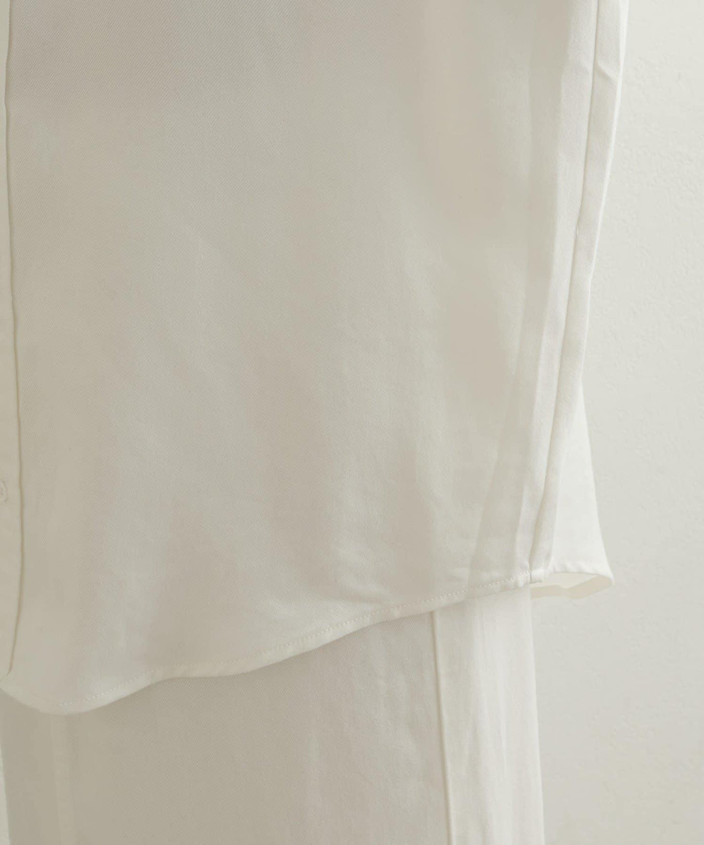 【可搭配套裝穿著◎】刺繡天絲柔軟寬鬆襯衫