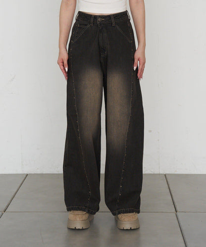 鉚釘裝飾寬鬆牛仔褲