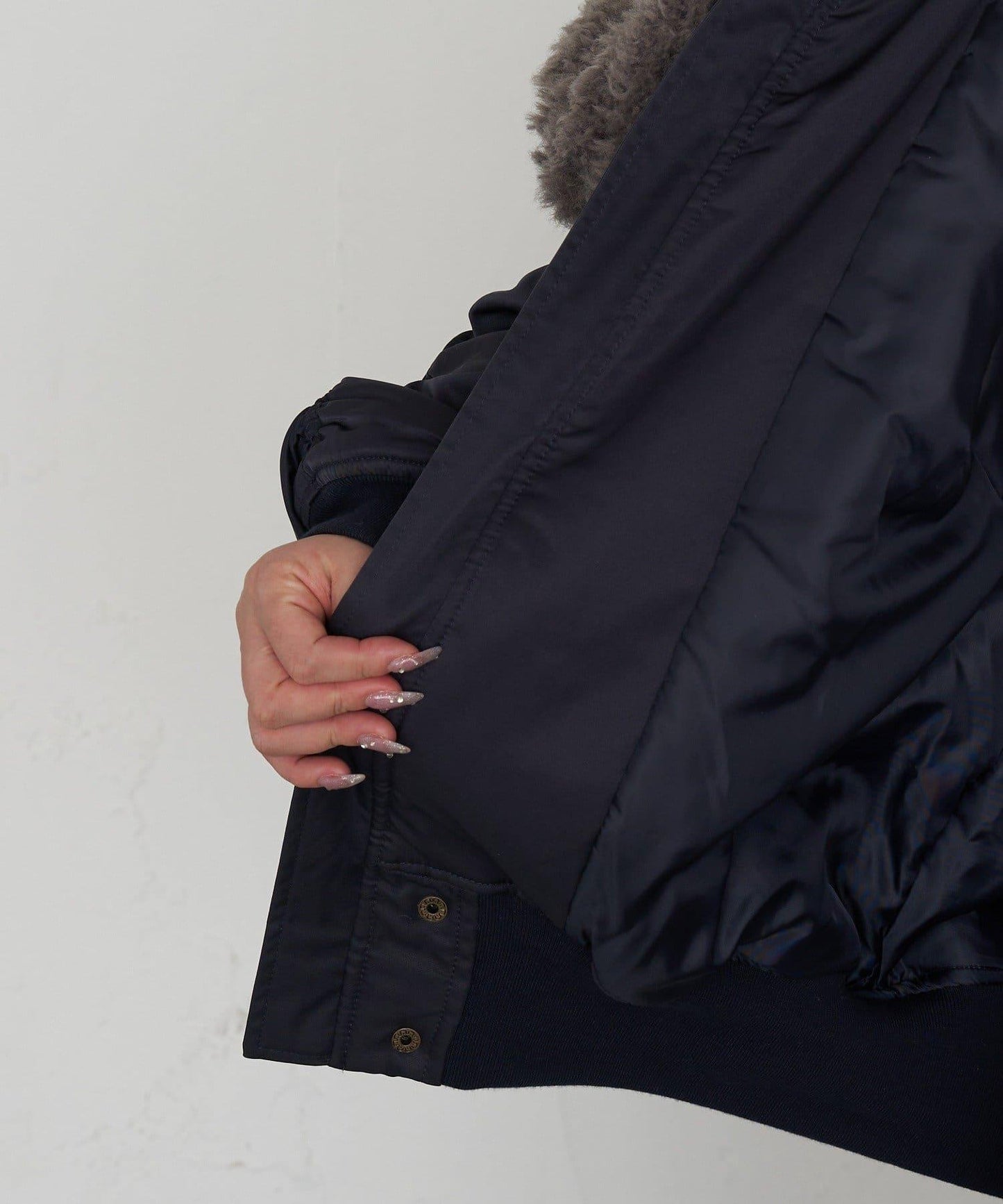 N2B毛絨飛行夾克