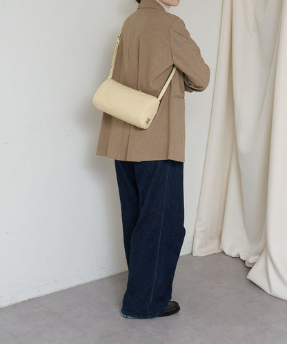 軟皮卷式單肩包