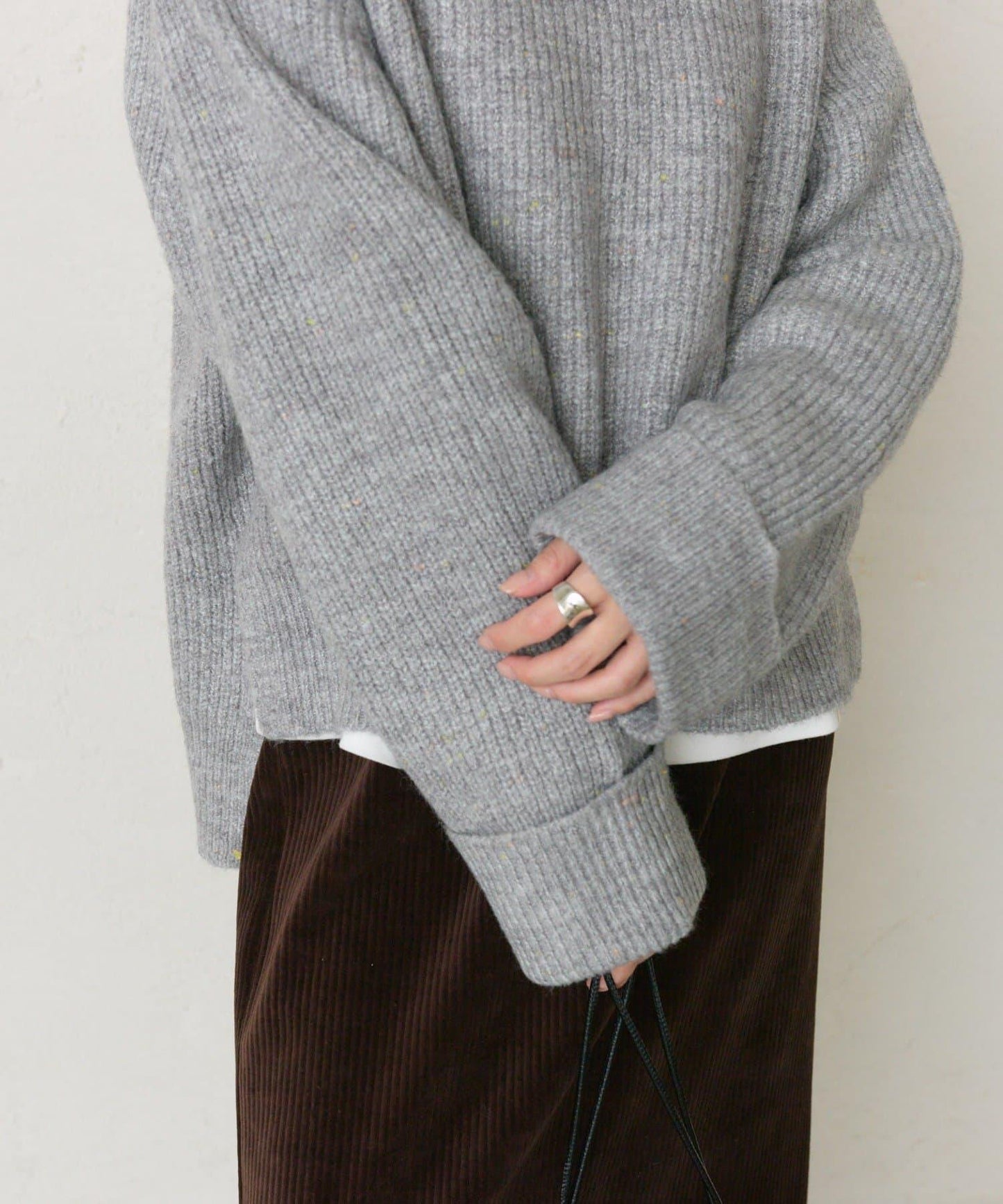 彩點圓領針織套頭衫