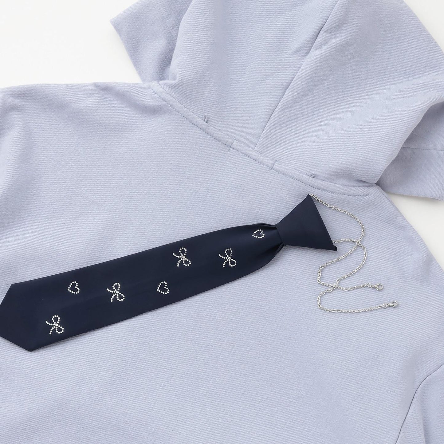 配飾領帶連帽寬鬆衛衣