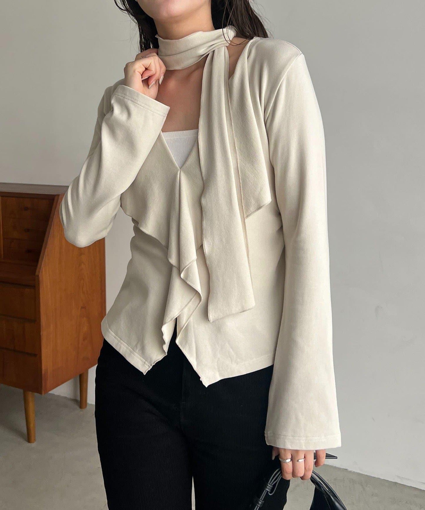 【CAPRICIEUX LE'MAGE】帶領結荷葉邊上衣