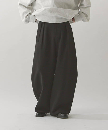 配腰帶雙層布氣球弧形休閒褲