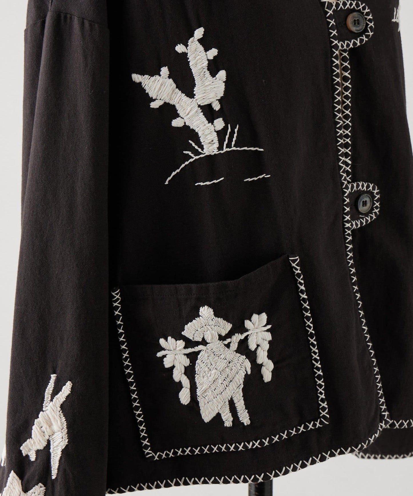 《近日開始》無領墨西哥風夾克