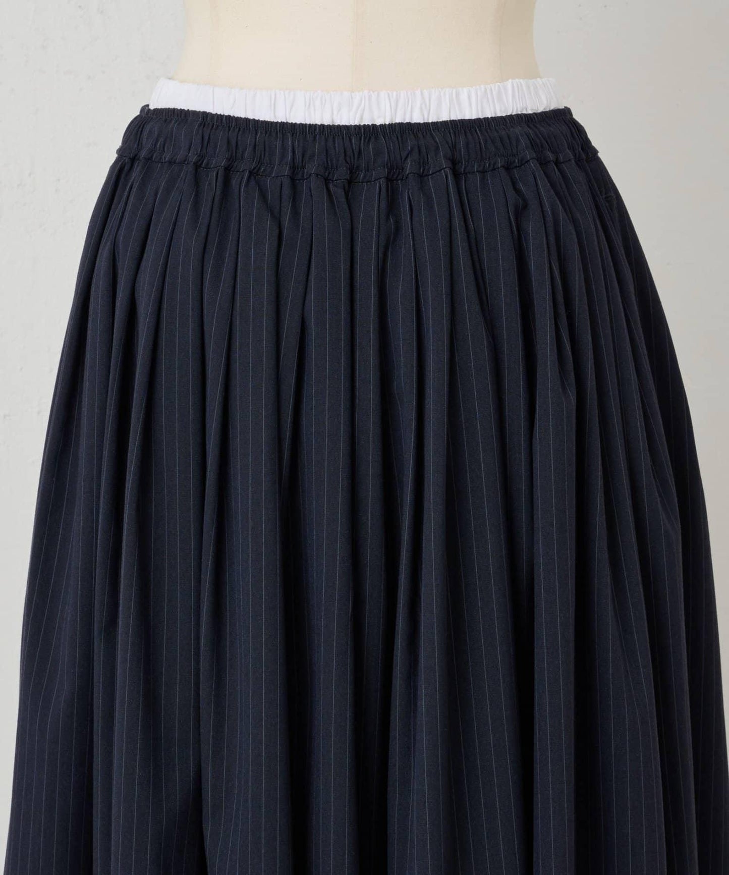 《近日開始》層疊褶皺半身裙