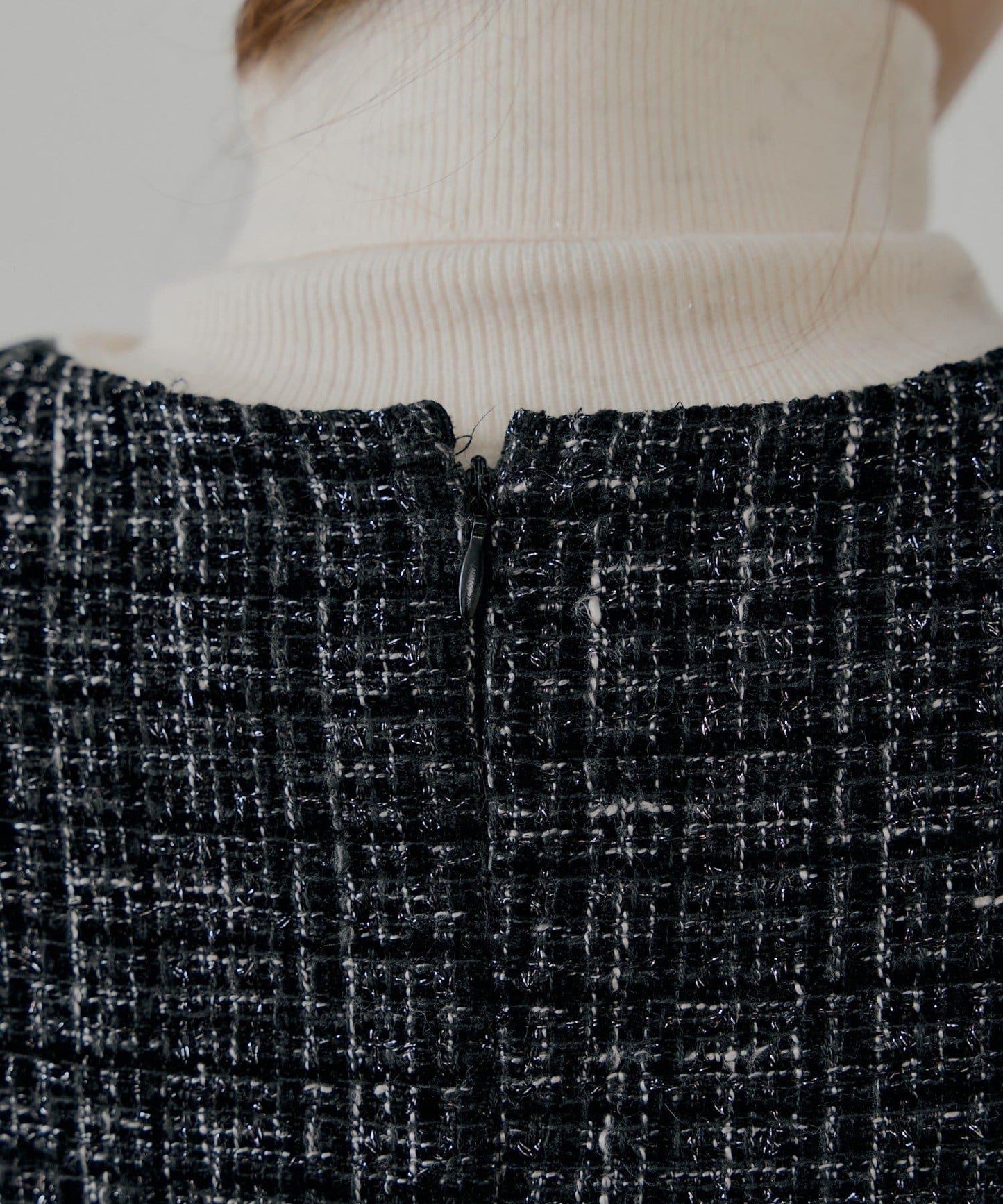 【SALON by Chico】呢料側褶皺喇叭迷你連衣裙