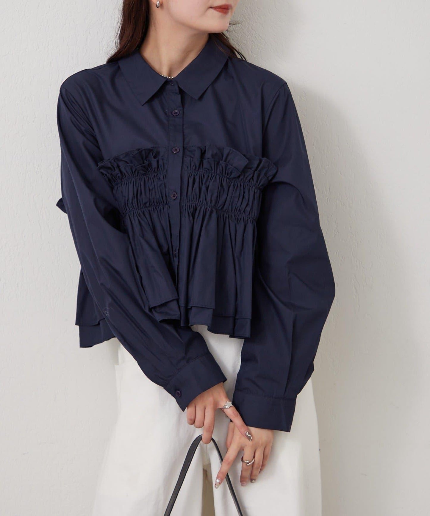 褶皺層疊女式襯衫