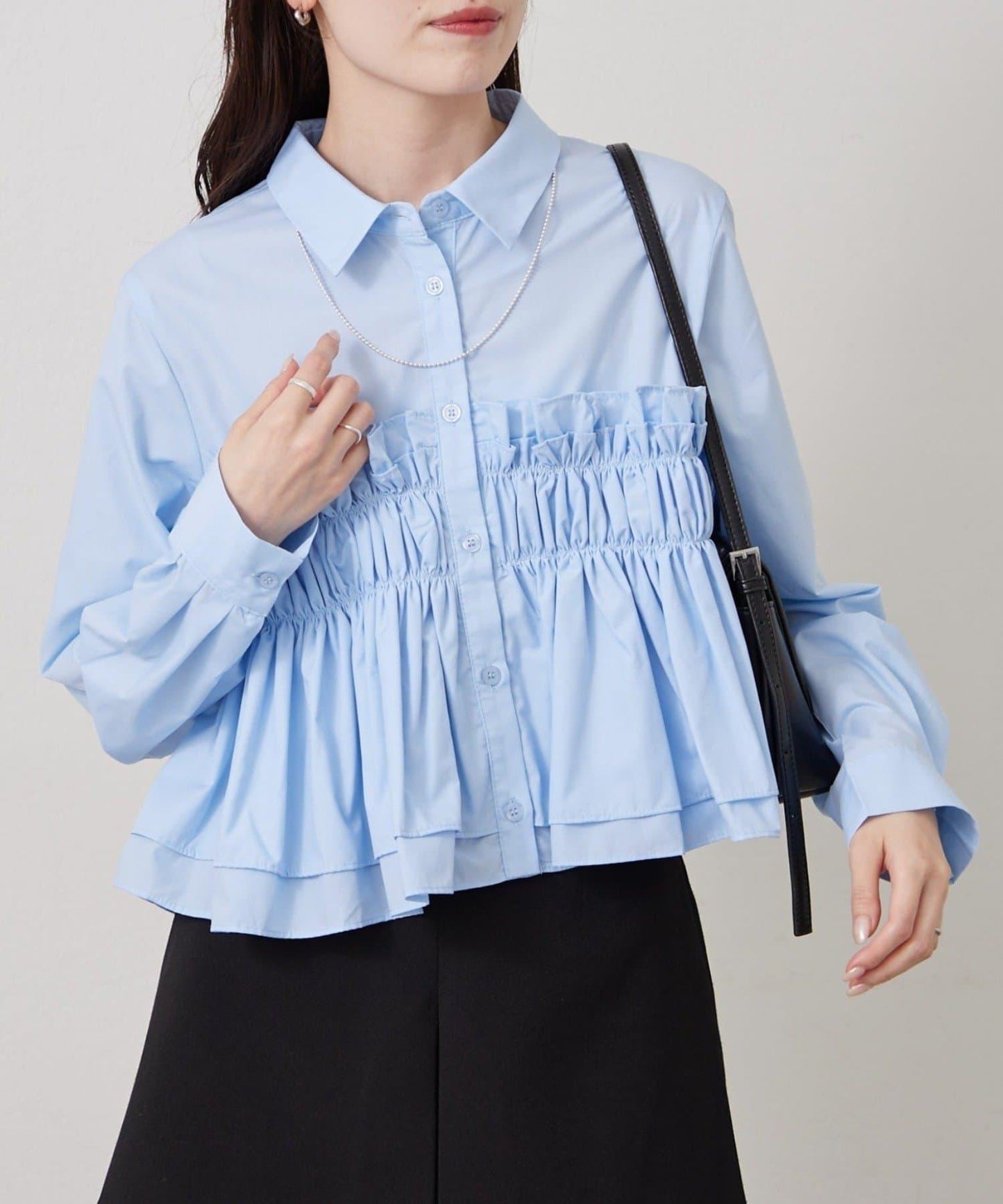 褶皺層疊女式襯衫