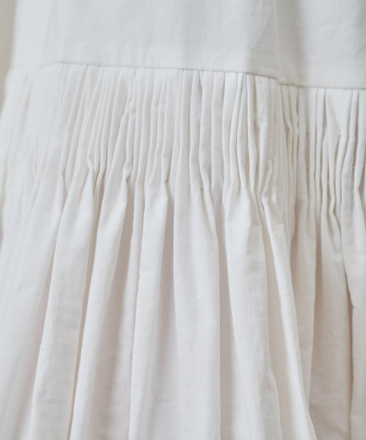 【GEMINI】波浪邊刺繡半身裙