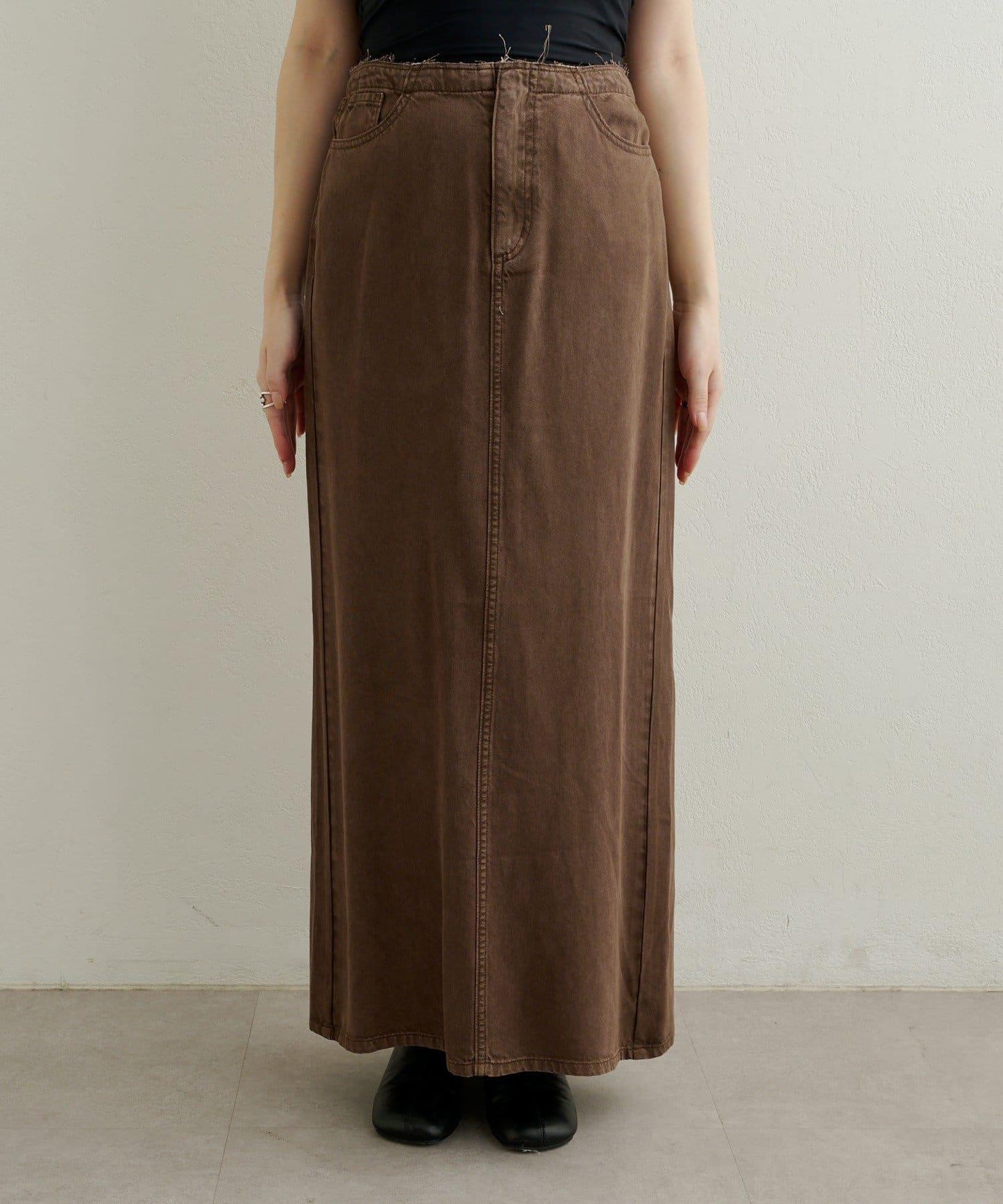 【可搭配套裝穿著◎】天絲柔軟修身半身裙