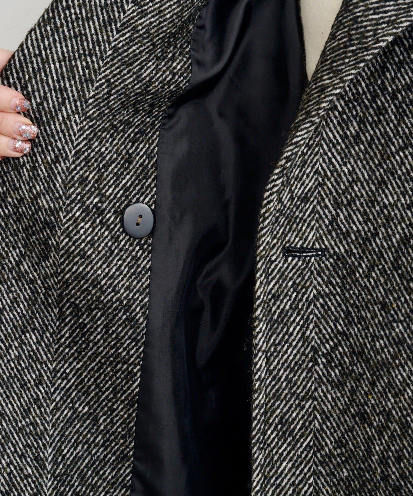 B 繭型西裝領大衣