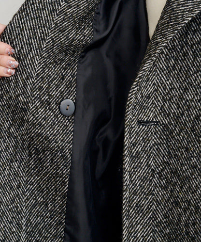 B 繭型西裝領大衣