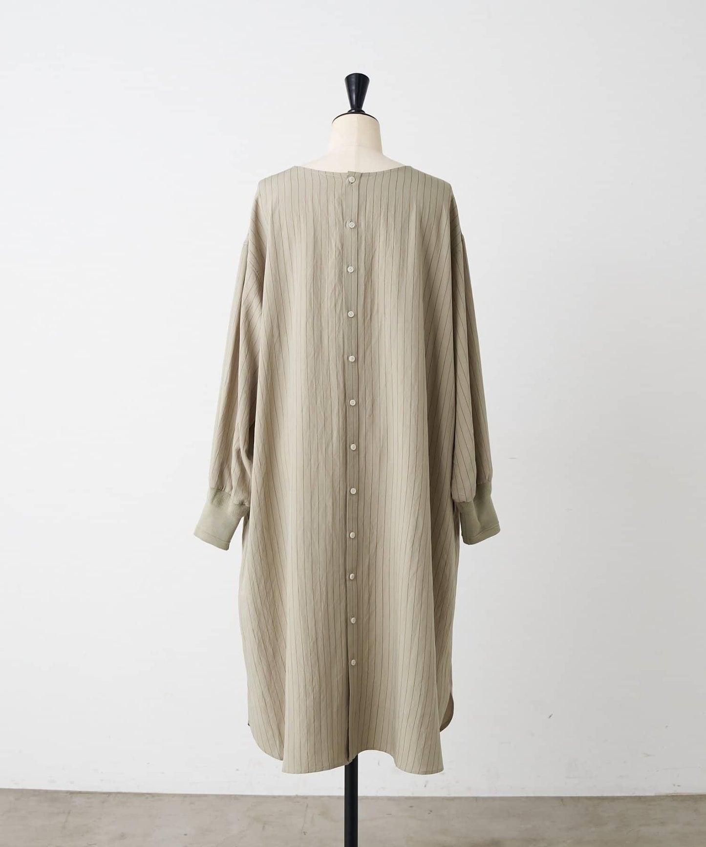 袖口針織襯衫連衣裙