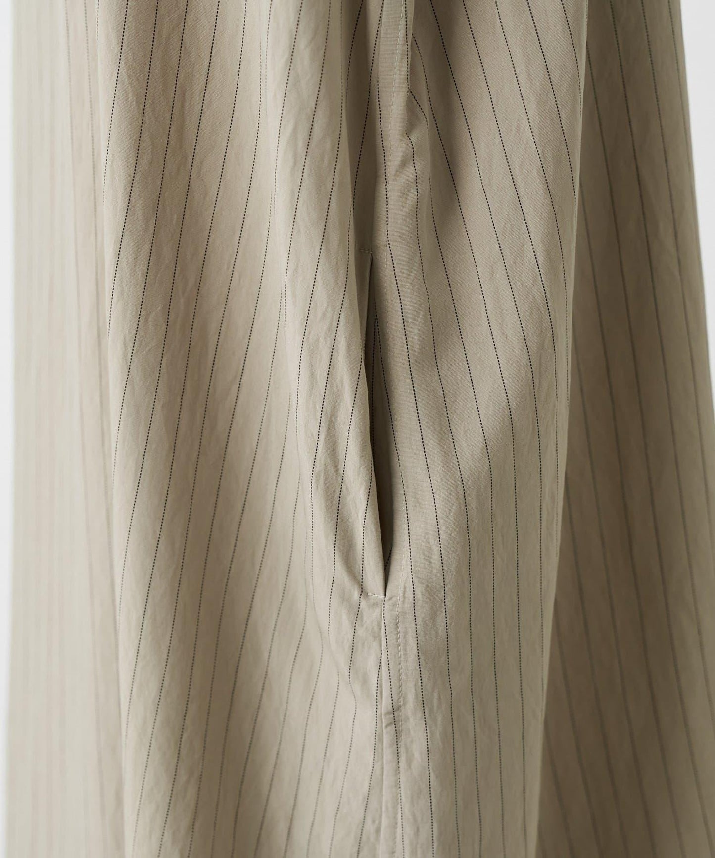 袖口針織襯衫連衣裙