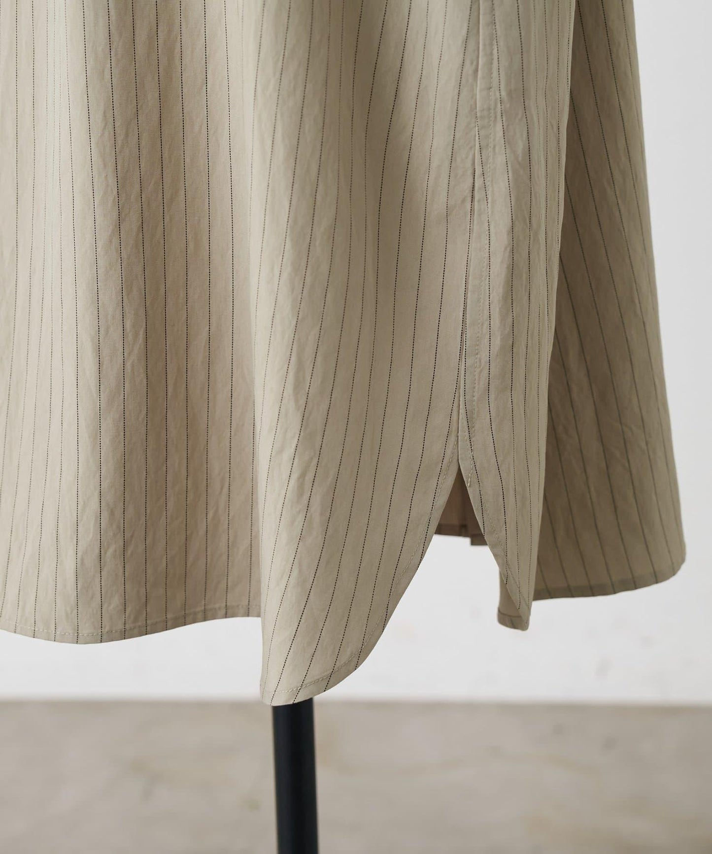 袖口針織襯衫連衣裙