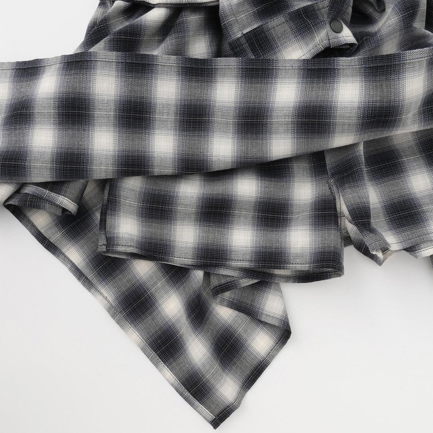 格紋不規則下襬半身裙