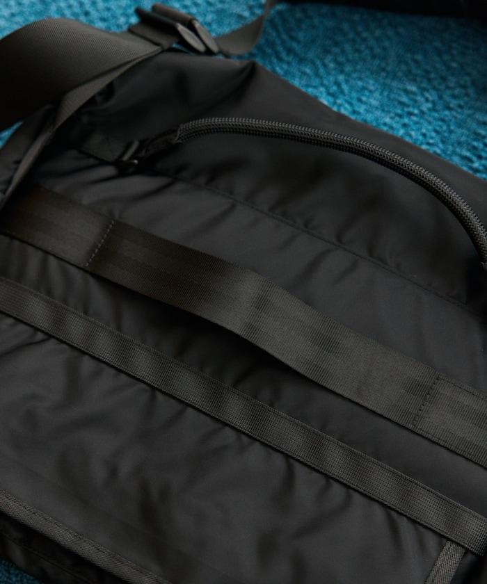 EXPANDER 單肩斜挎包 防潑水