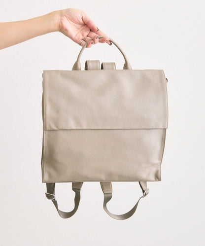 《本革/A4尺寸適用》皮革翻蓋雙肩包