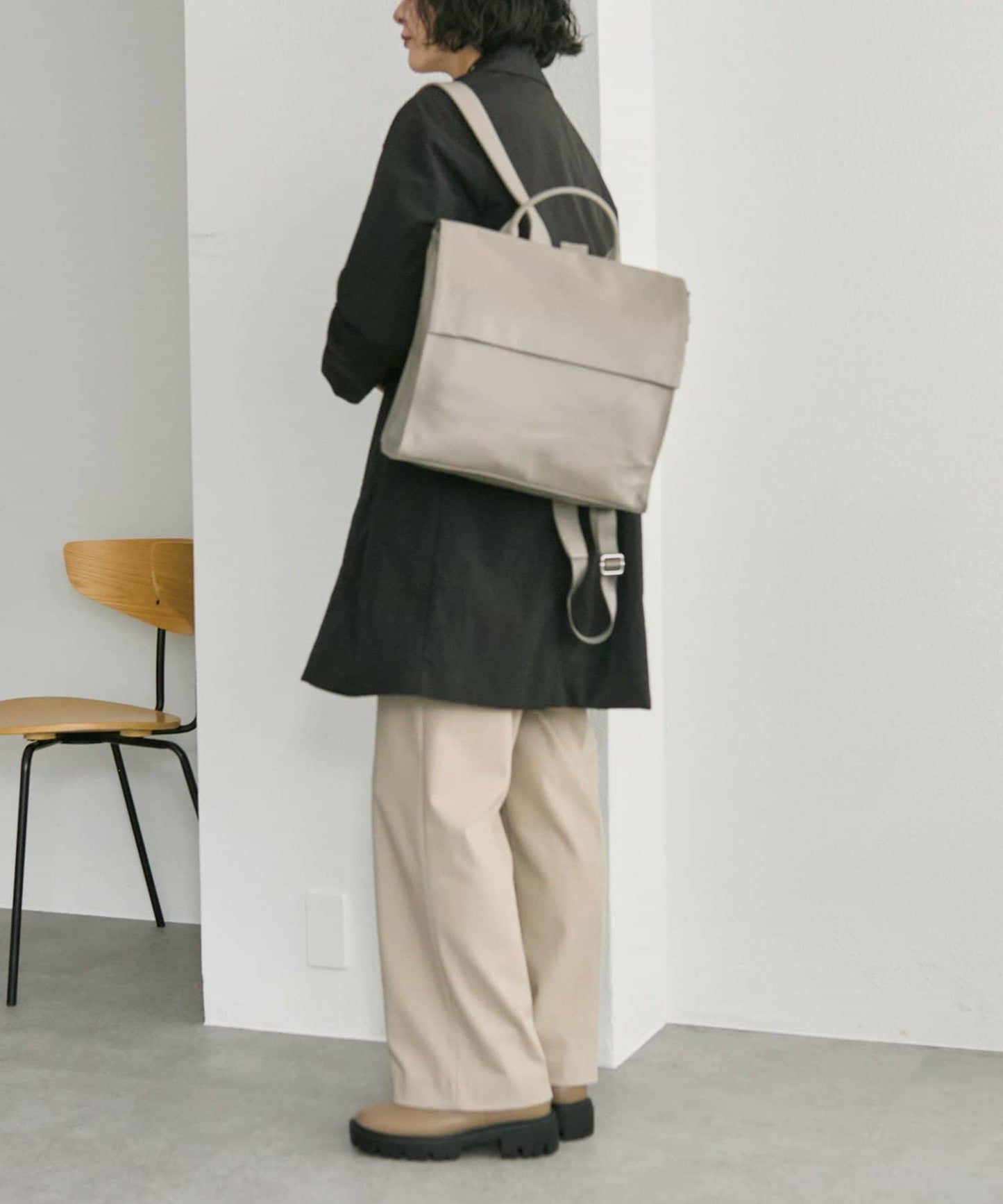 《本革/A4尺寸適用》皮革翻蓋雙肩包