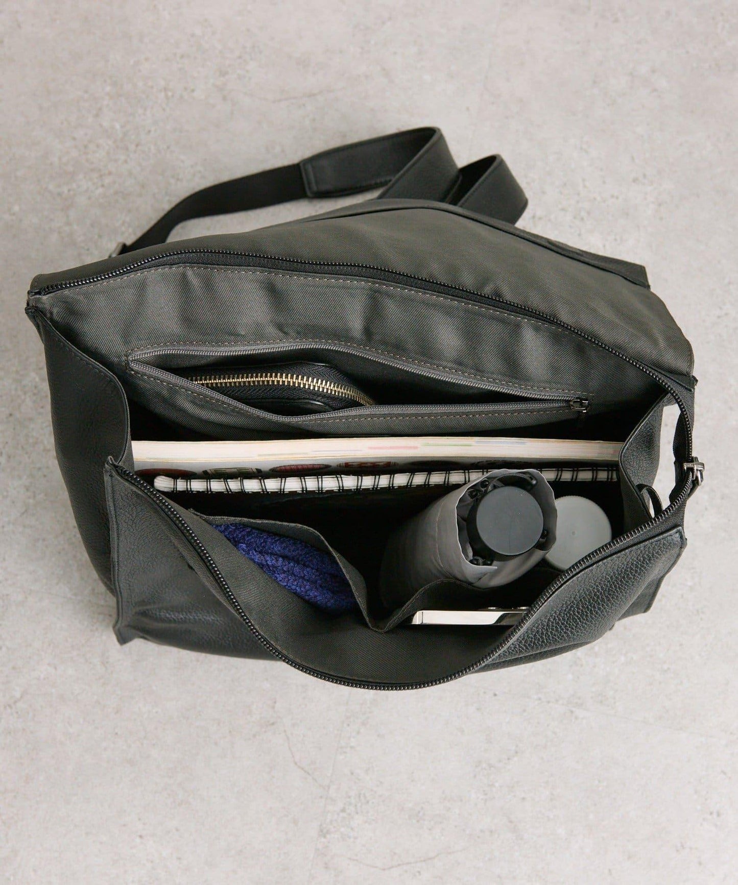 《本革/A4尺寸適用》皮革翻蓋雙肩包