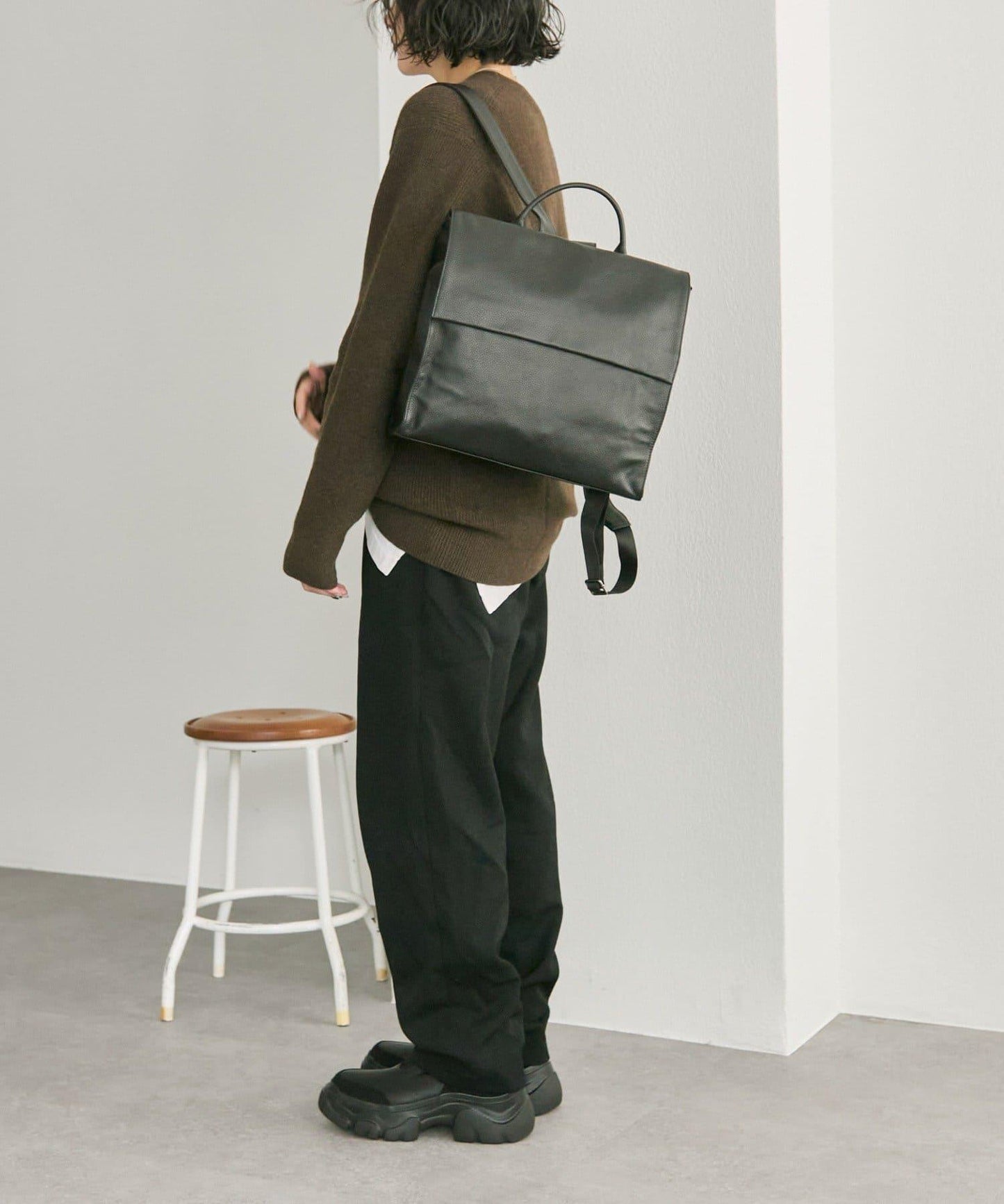 《本革/A4尺寸適用》皮革翻蓋雙肩包