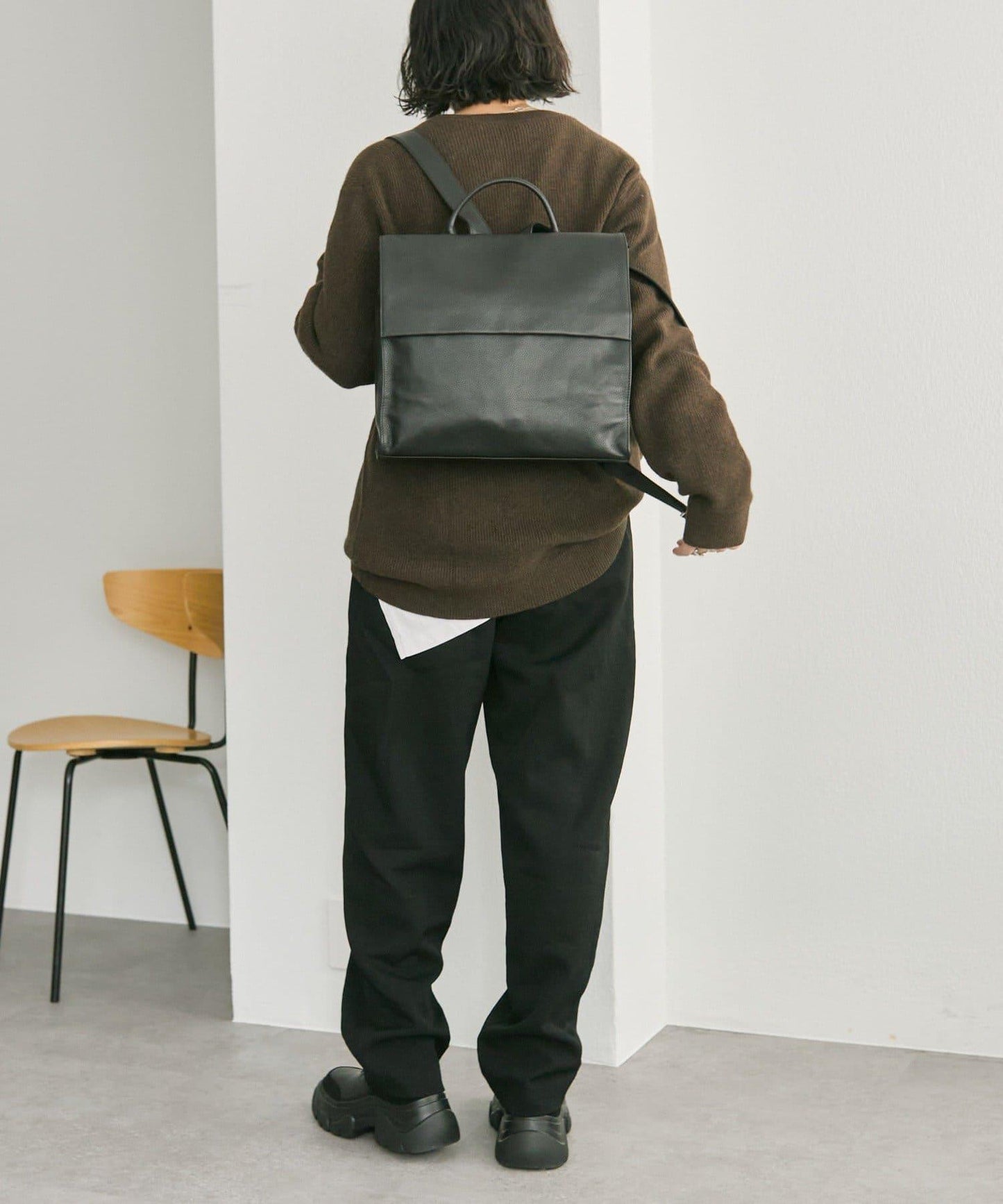 《本革/A4尺寸適用》皮革翻蓋雙肩包