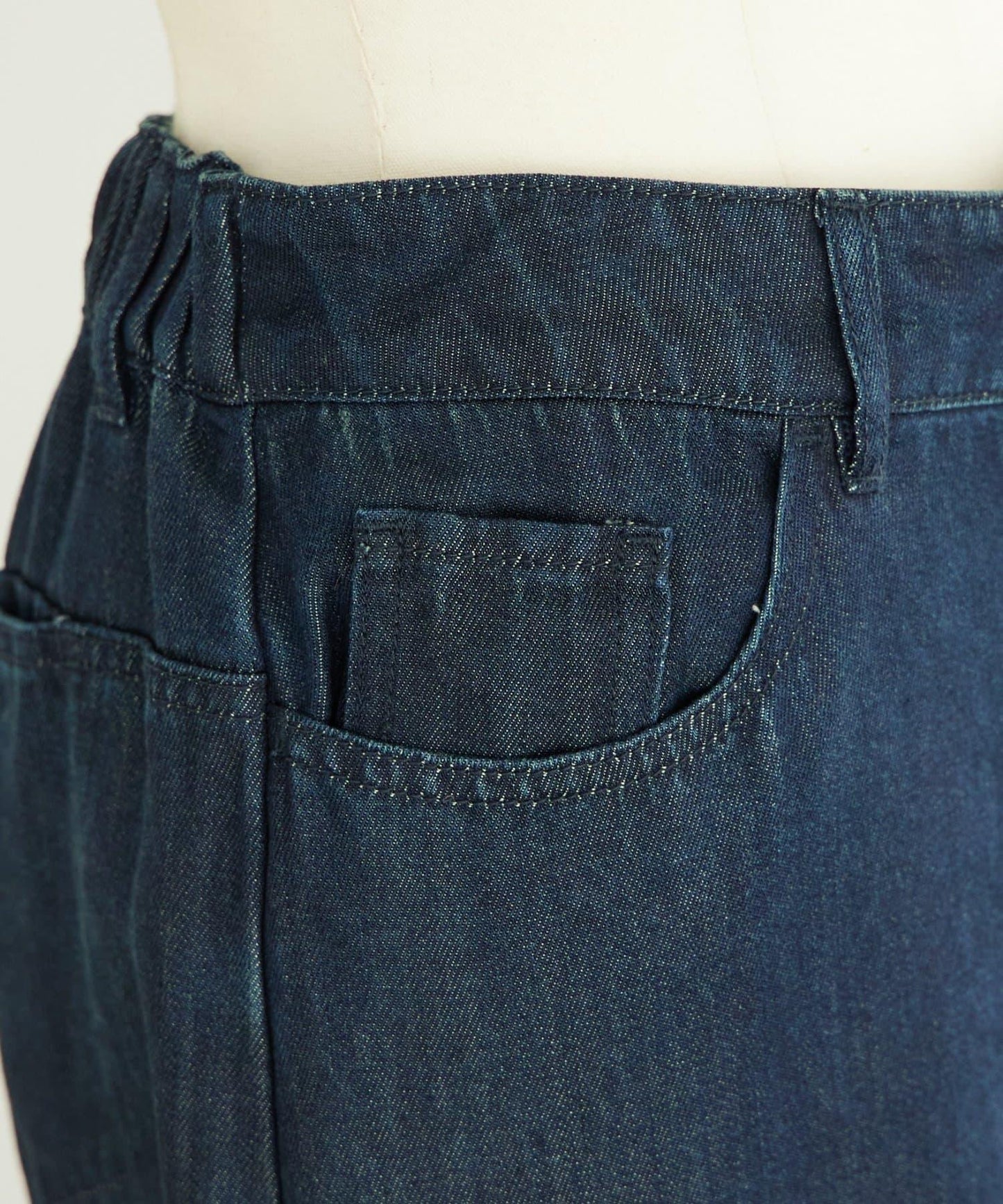 《近日開始》牛仔修身半身裙