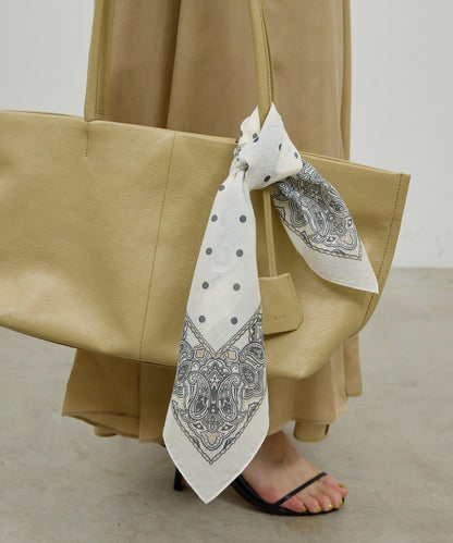 佩斯利波點圍巾