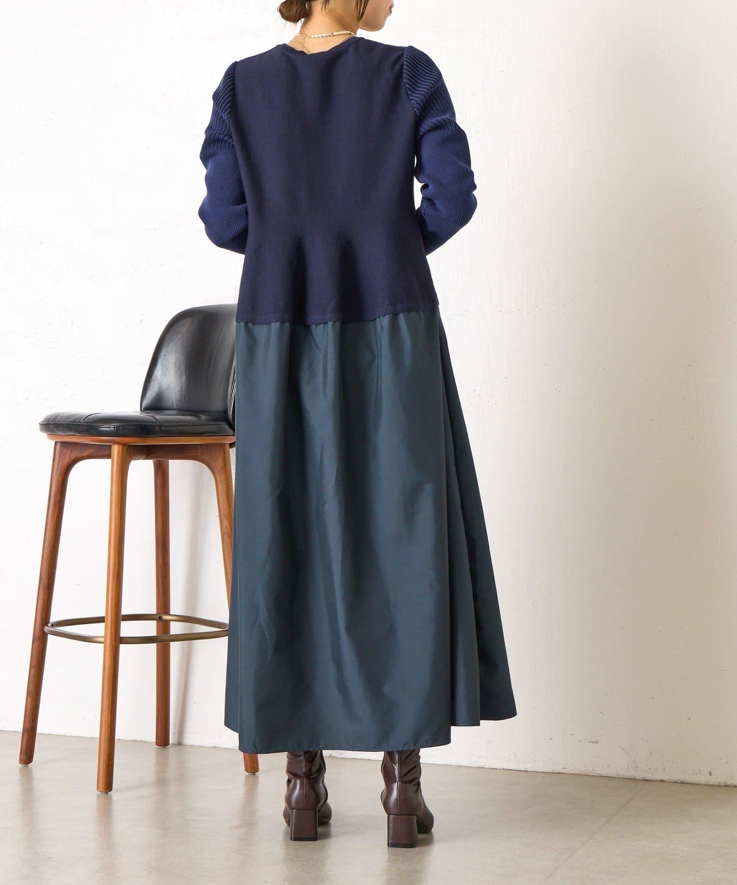 荷葉邊拼接連衣裙