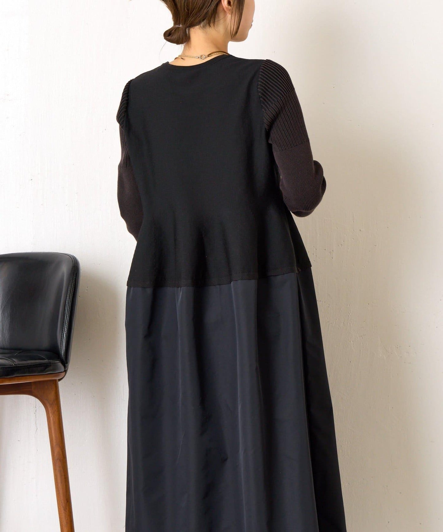 荷葉邊拼接連衣裙