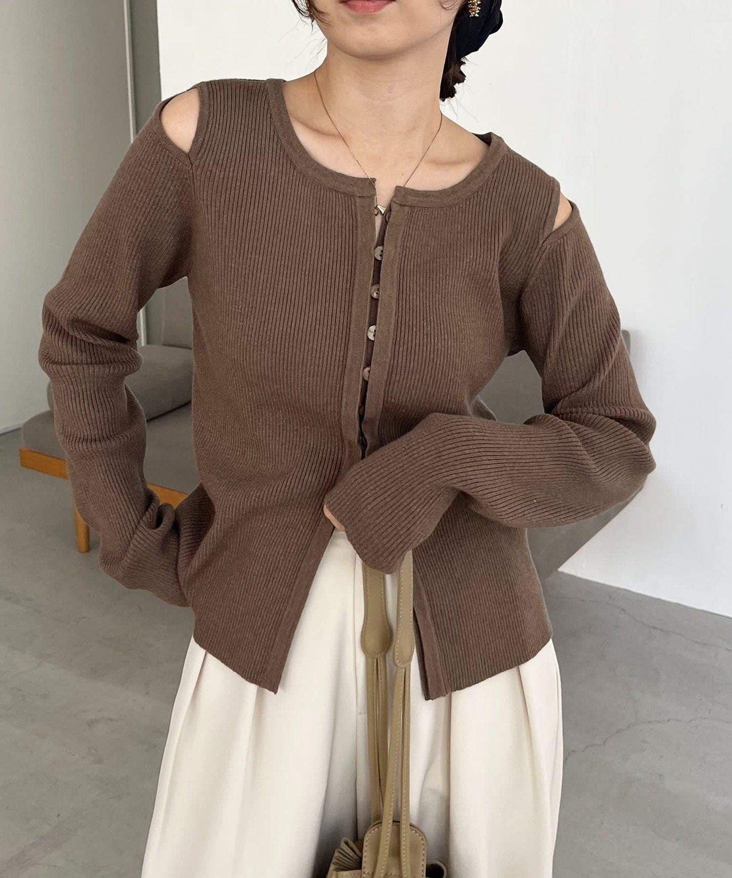 肩部開口紐扣開衫