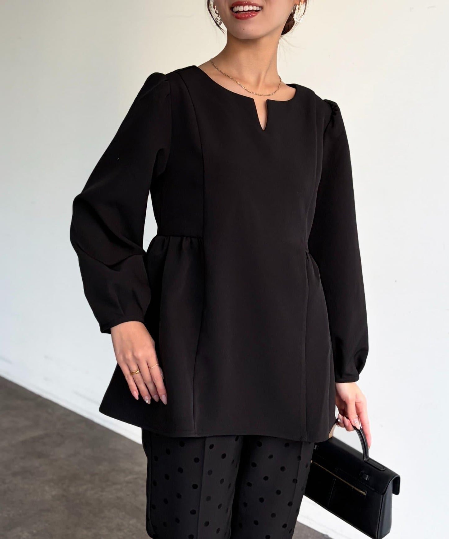 【可用於正式場合】荷葉邊上衣