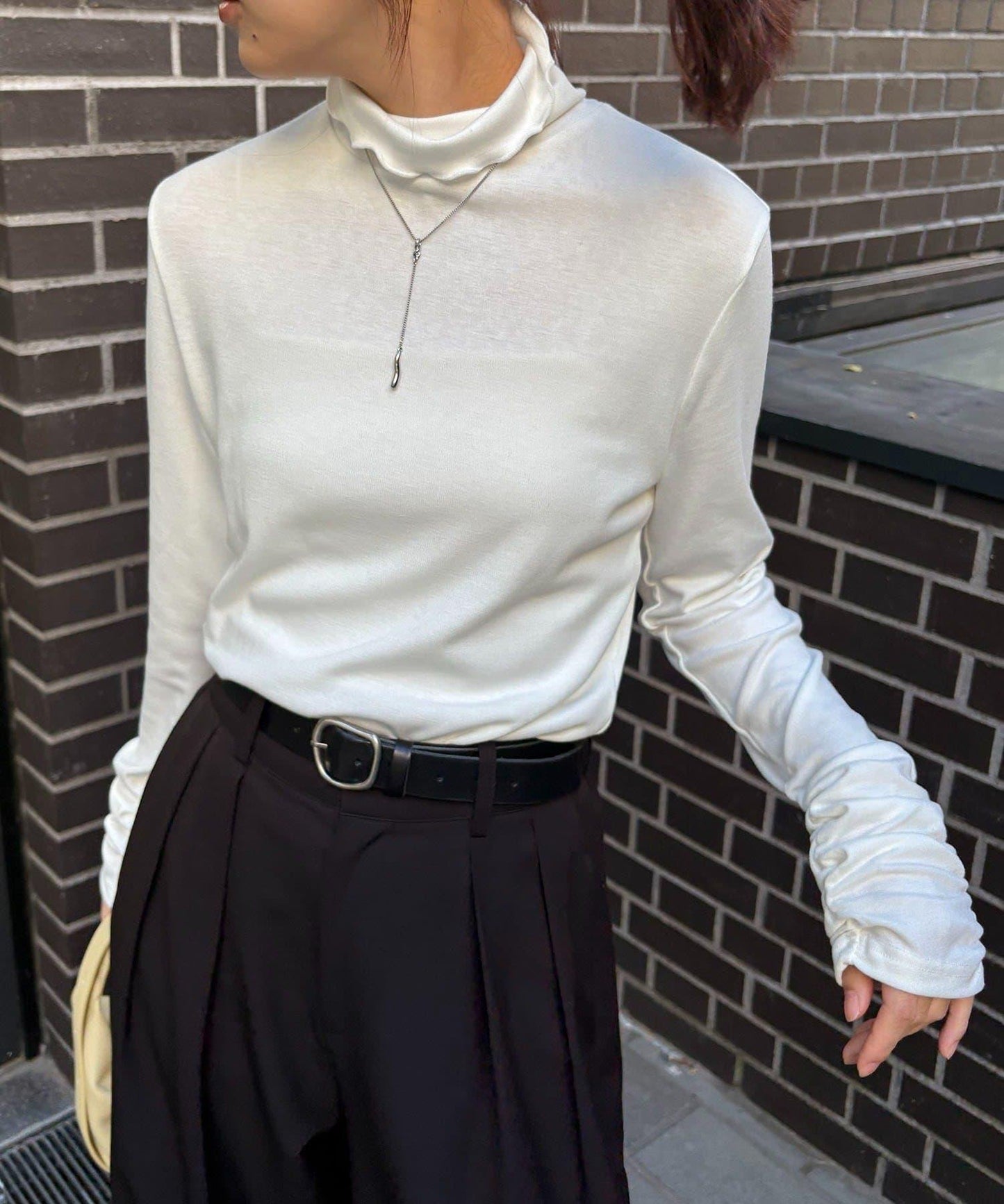 高領袖部褶皺長袖T恤