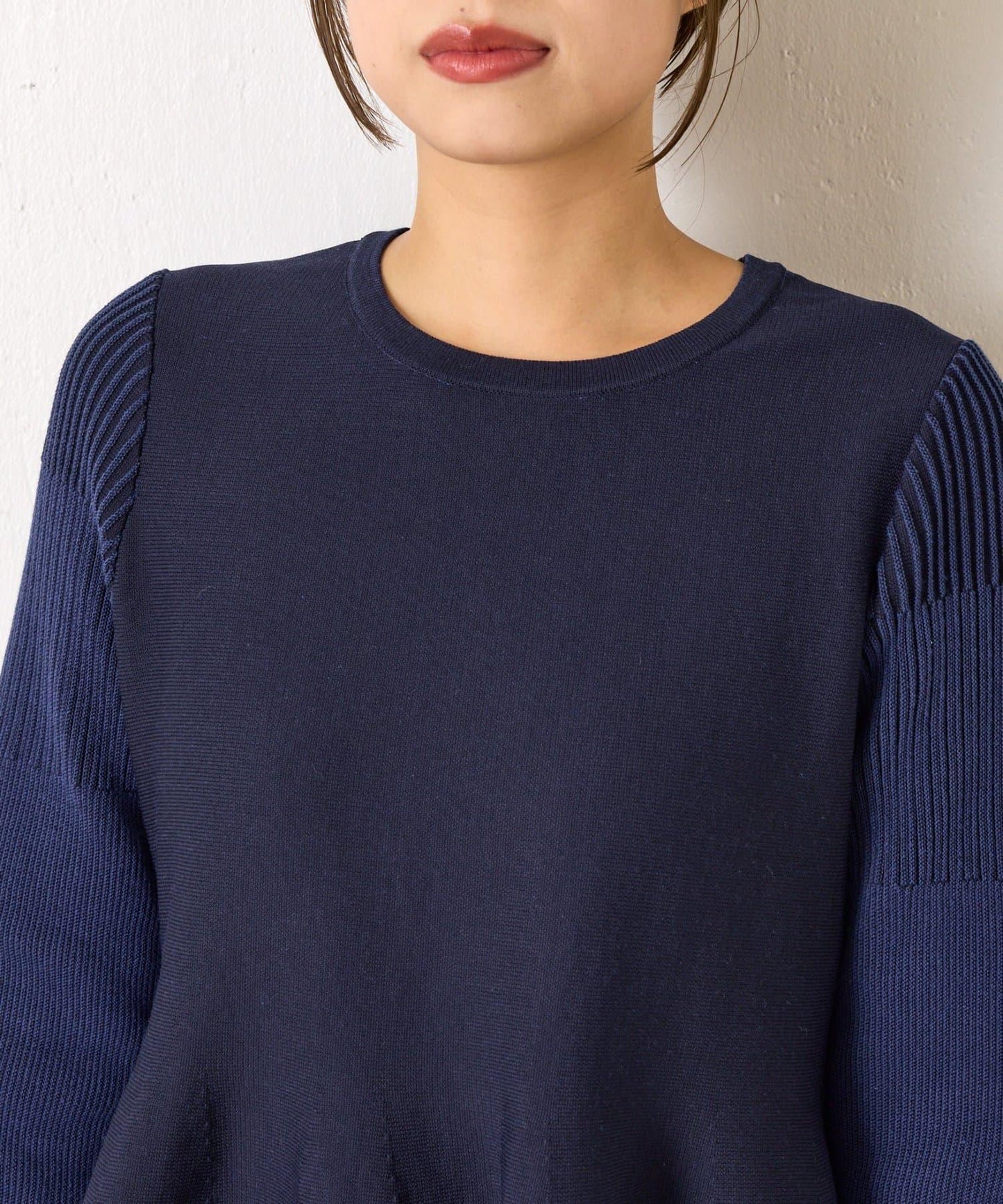 荷葉邊拼接連衣裙