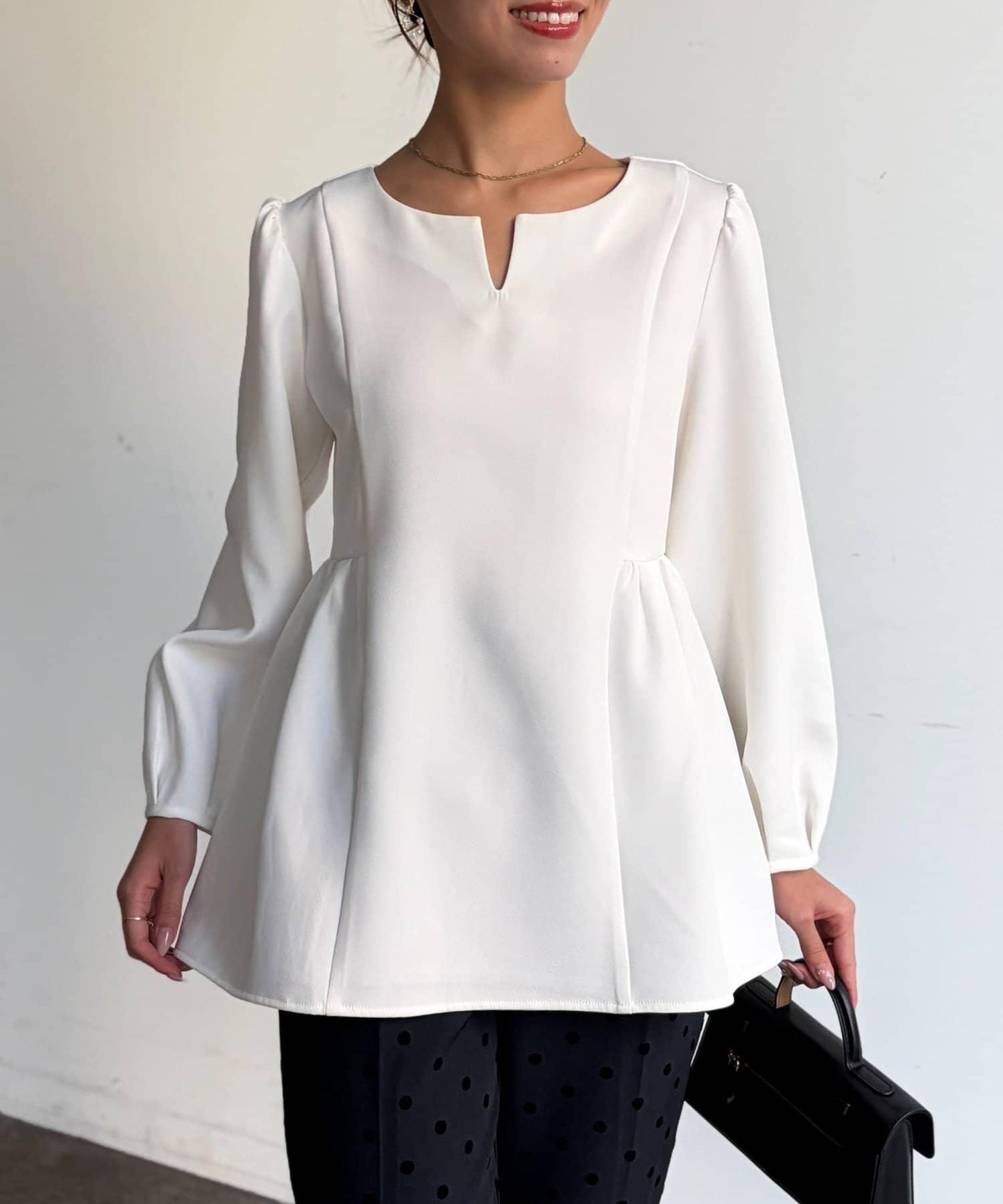 【可用於正式場合】荷葉邊上衣
