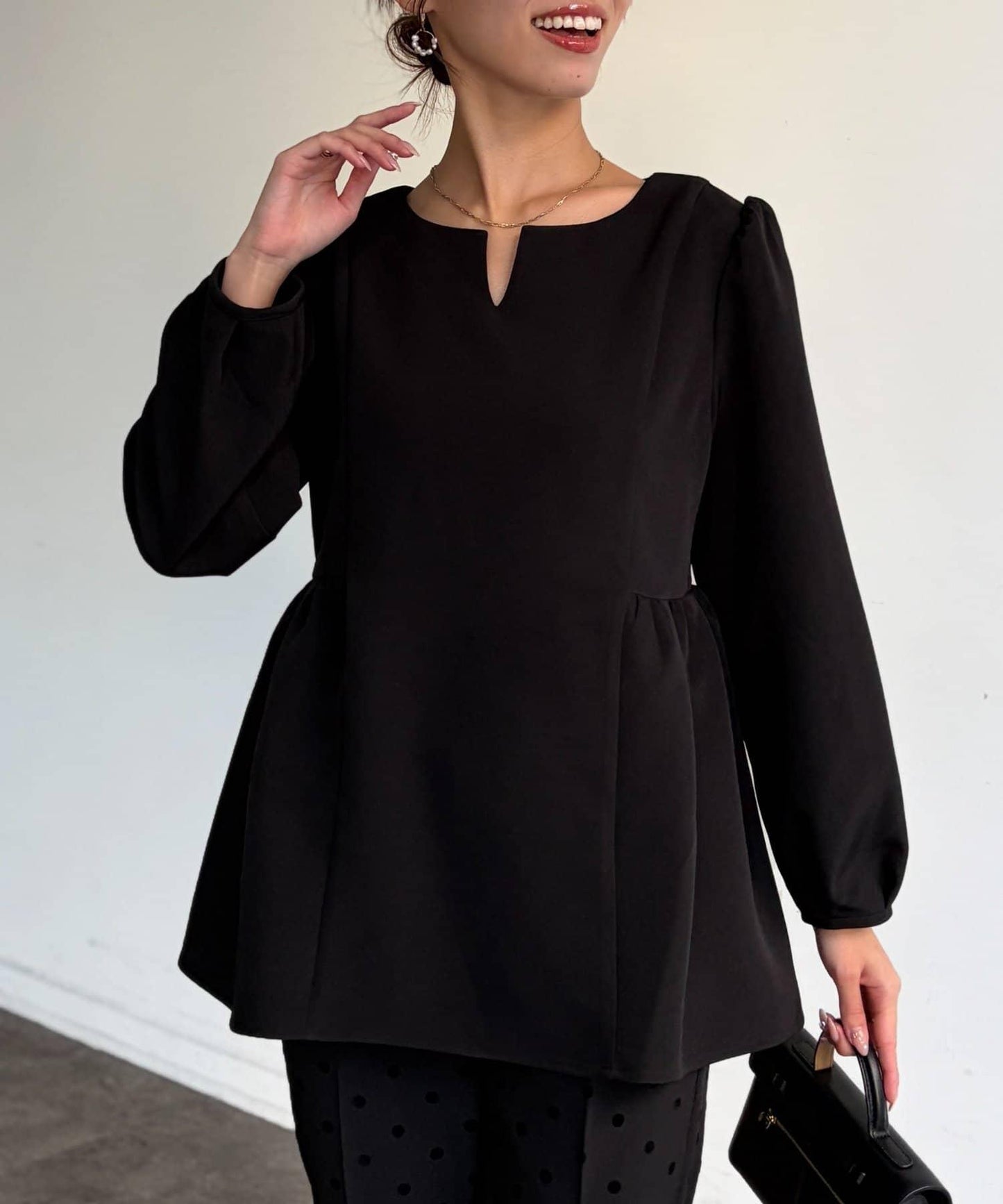 【可用於正式場合】荷葉邊上衣