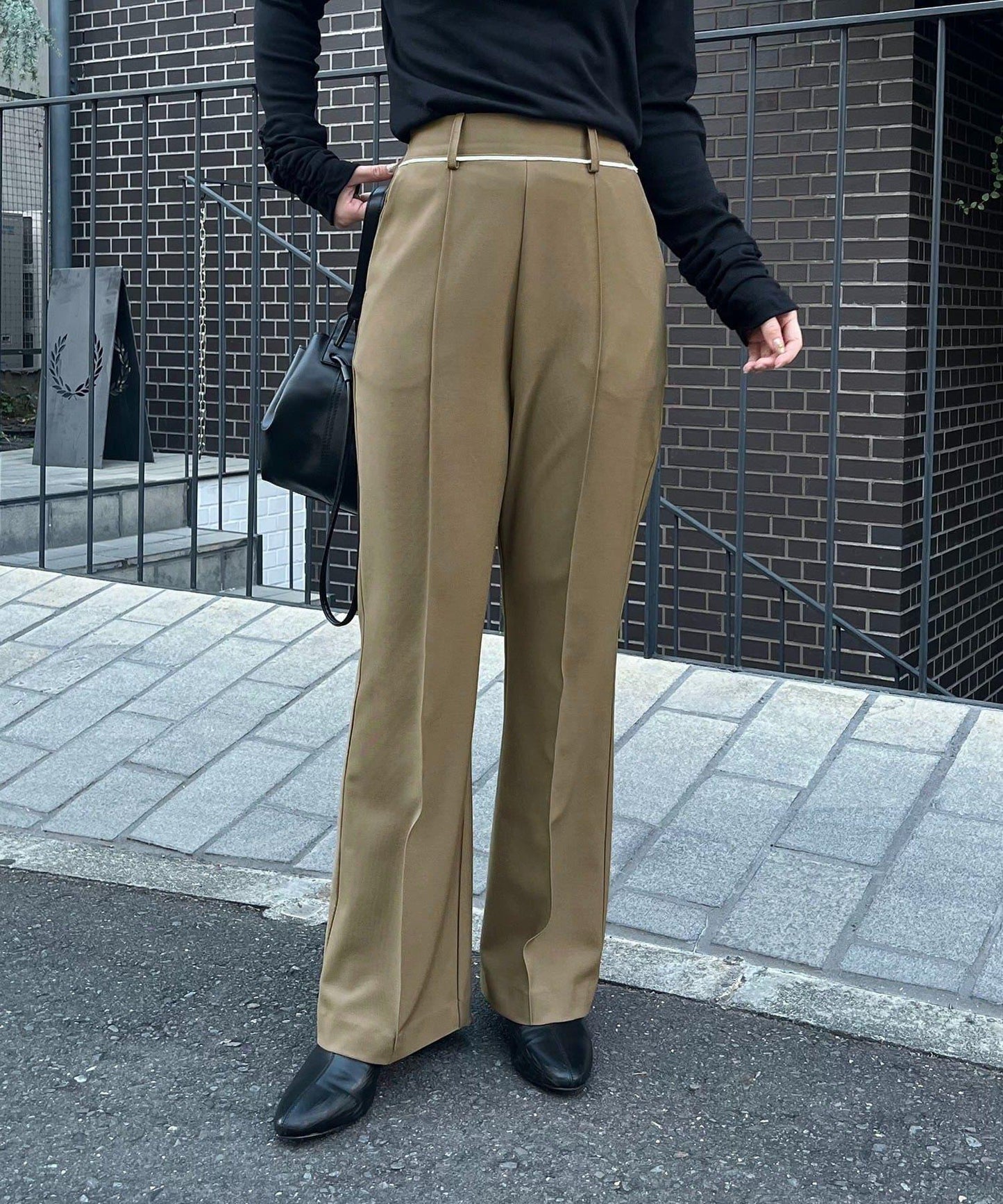 【有小個子尺碼】褶飾喇叭褲