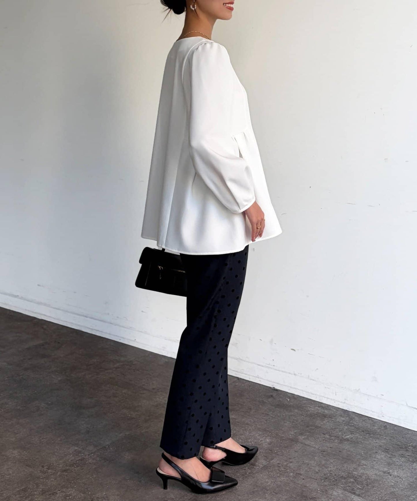 【可用於正式場合】荷葉邊上衣