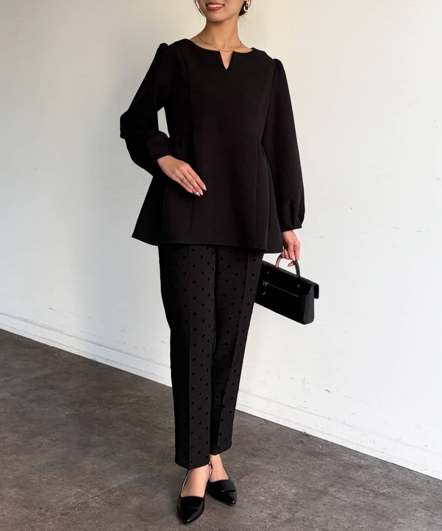 【可用於正式場合】荷葉邊上衣