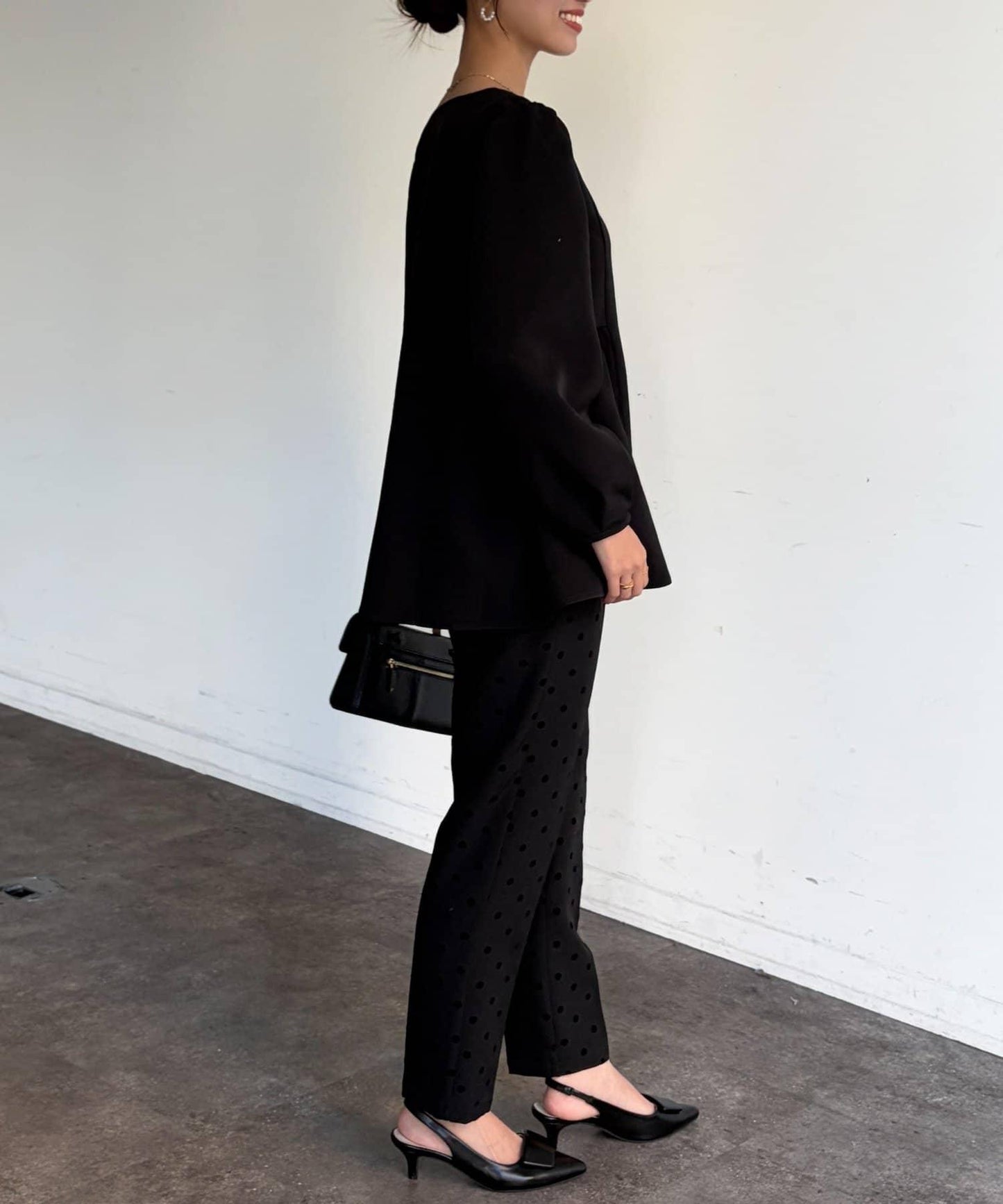 【可用於正式場合】荷葉邊上衣