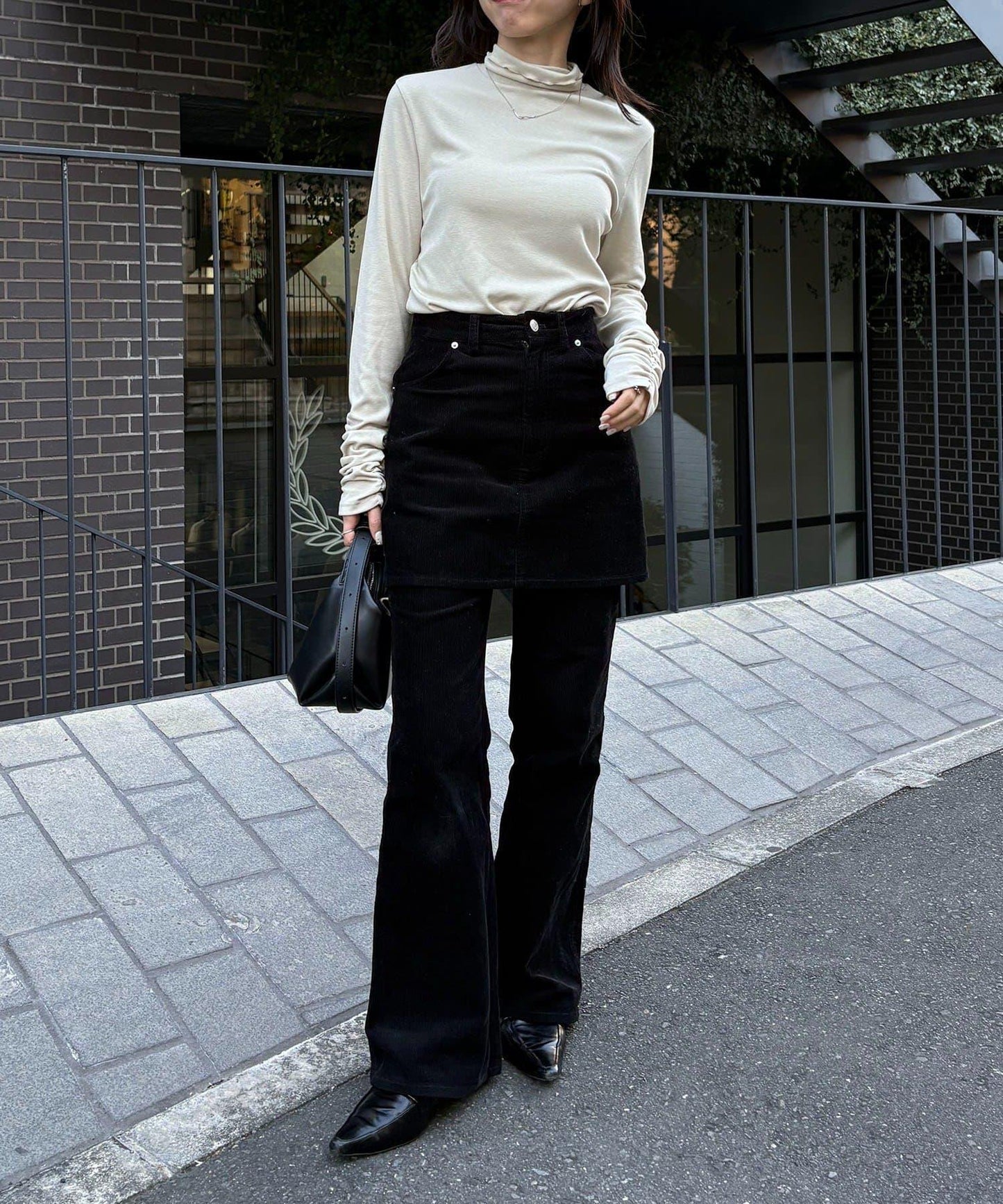 高領袖部褶皺長袖T恤