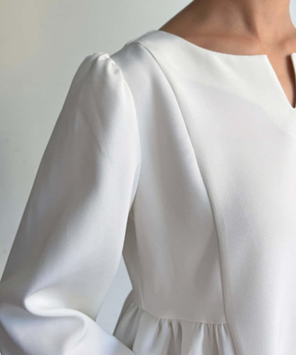 【可用於正式場合】荷葉邊上衣