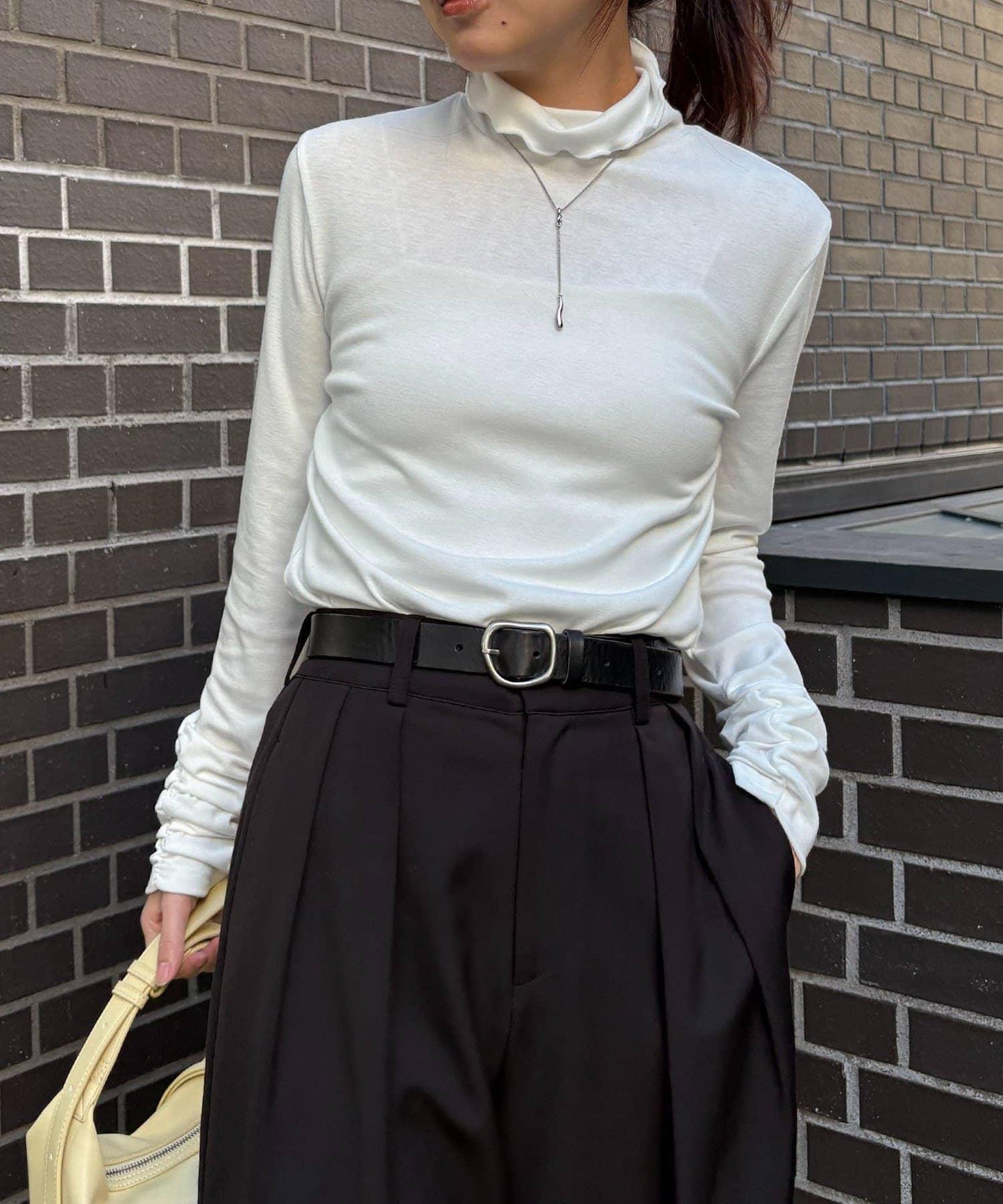 高領袖部褶皺長袖T恤